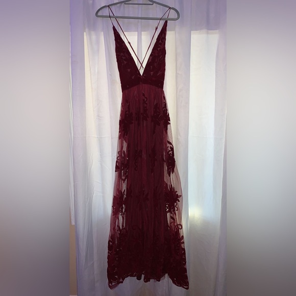 Prom dress - Picture 1 of 2